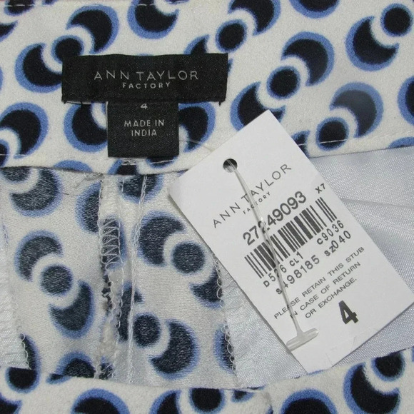 NWT ANN TAYLOR Factory The Drapey Shorts Size 4 - Picture 3 of 3